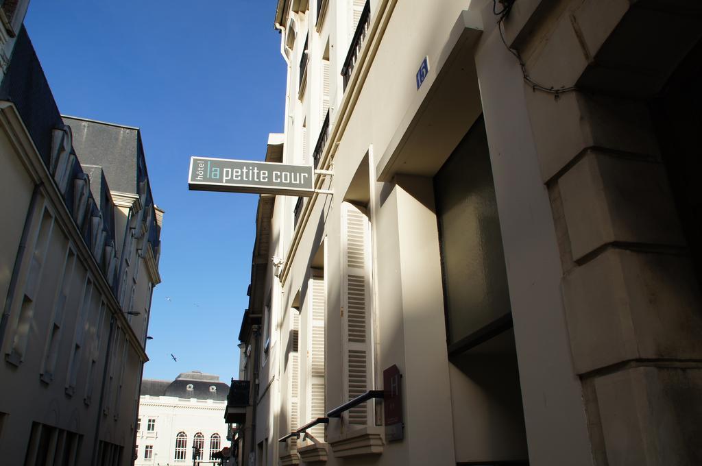 La Petite Cour Hotel Trouville-sur-Mer Buitenkant foto